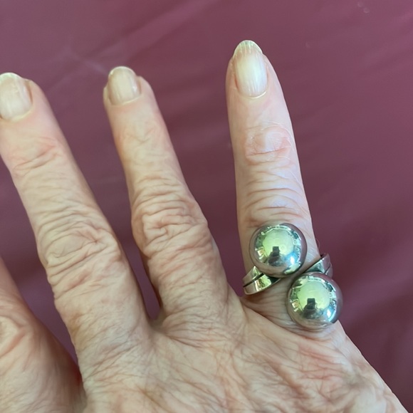 Sterling Silver Ring - Picture 5 of 5